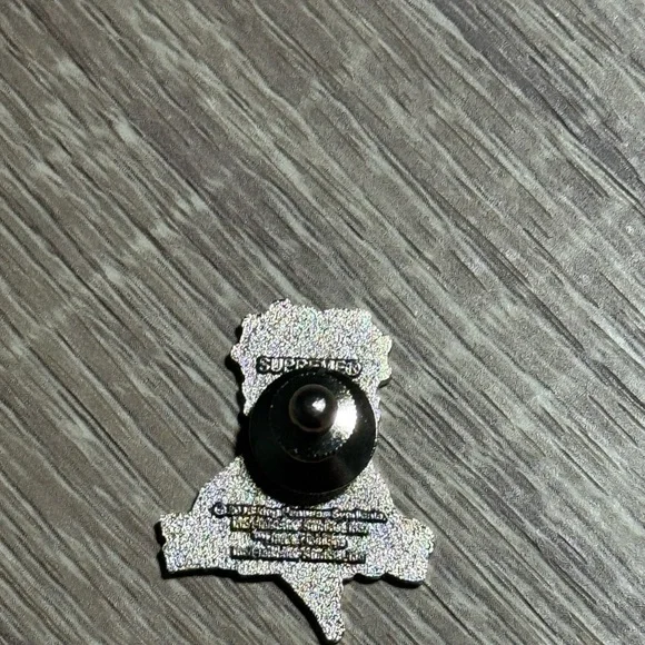 Supreme Betty Boop Pin - Picture 3 of 4